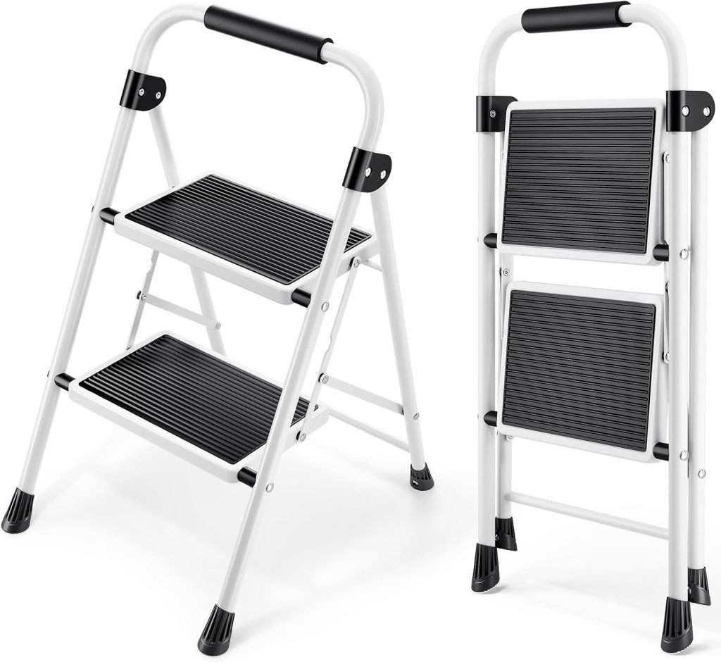 KINGRACK Escalera de 2 escalones, Escalera Plegable con Pedal Antideslizante y Ancho,pequeña con asa, Acero Resistente, Escalera Ligera y portátil, Color Blanco