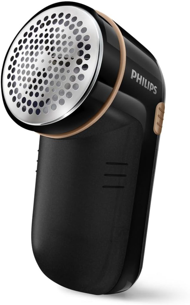 Philips Rasoir Anti bouloche, 8800 TR/Min, 3 Lames, Tous Tissus, Noir | Élimination rapide des peluches, rase bouloche 3 lames, bac facile à nettoyer, design compact, 2 piles AA incluses (GC026/80)